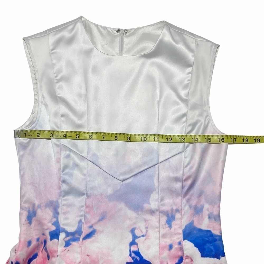 OMBRE White Floral Sleeveless Mini Sheath Dress - Picture 7 of 11